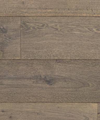 Lames de parquet en bois aspect chêne vieilli. Teinte brune taupe, grain et nœuds visibles. Sol intérieur texturé.