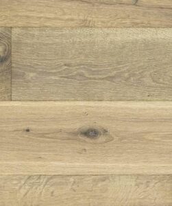 Lames de parquet en chêne clair, texture bois naturelle avec grain visible et noeuds discrets.